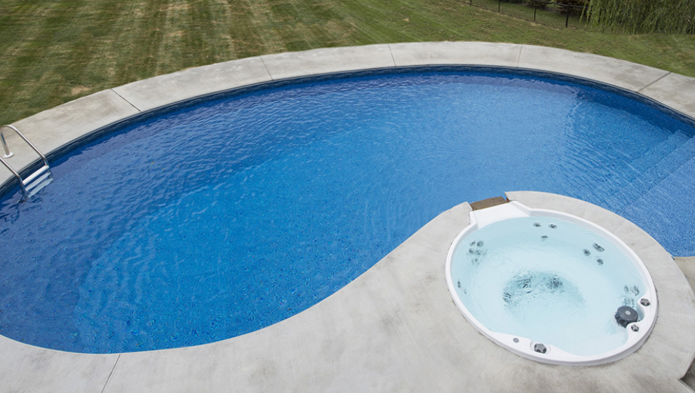 7' Round Silver Marble Cardinal Luxury Spillover Spa with 25 Jets
